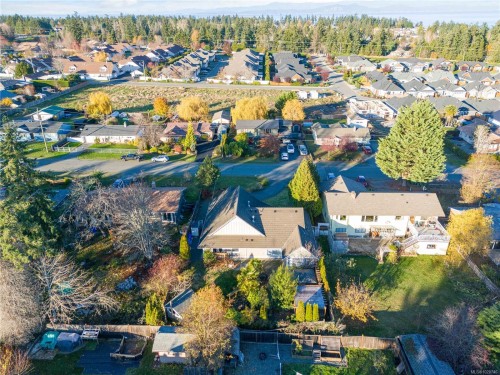 610 Forsyth Ave, Parksville, BC 
