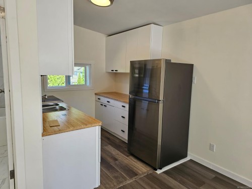 997 Hecate St, Nanaimo, BC - Indoor Photo Showing Kitchen