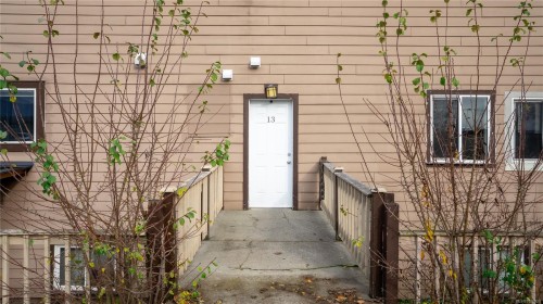 997 Hecate St, Nanaimo, BC - Outdoor With Exterior