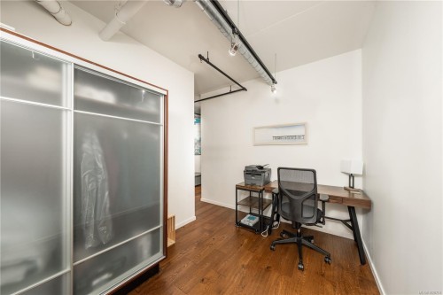 216-1029 View St, Victoria, BC - Indoor Photo Showing Office