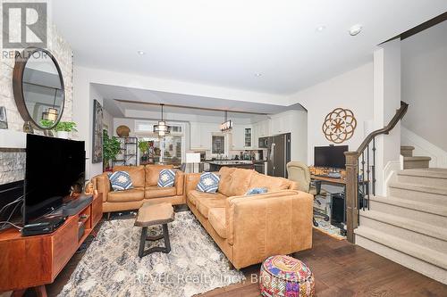 5 - 608 Simcoe Street, Niagara-On-The-Lake (Town), ON - Indoor Photo Showing Living Room With Fireplace