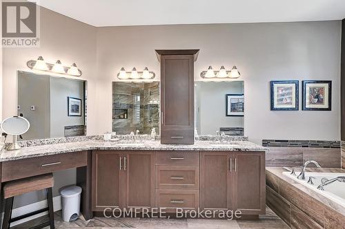 106 High Bluff Lane, Blue Mountains, ON - Indoor Photo Showing Bathroom