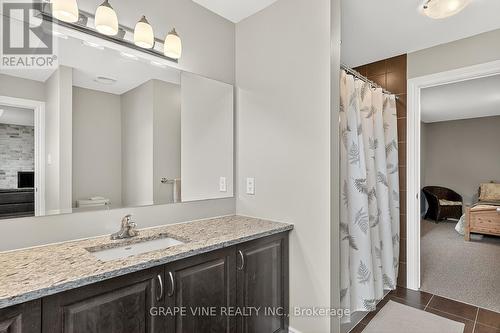 506 Chriscraft Way, Ottawa, ON - Indoor Photo Showing Bathroom