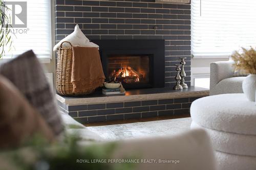 2320 Nerta Street, Ottawa, ON - Indoor Photo Showing Living Room With Fireplace