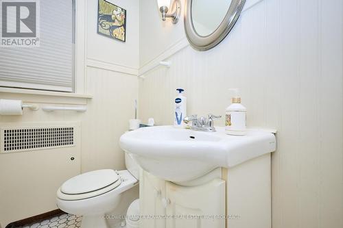 4900 Simcoe Street, Niagara Falls (Cherrywood), ON - Indoor Photo Showing Bathroom