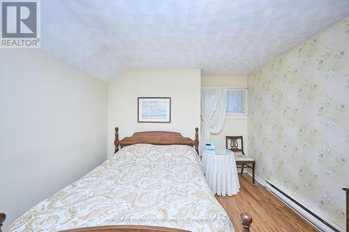 4900 Simcoe Street, Niagara Falls (Cherrywood), ON - Indoor Photo Showing Bedroom