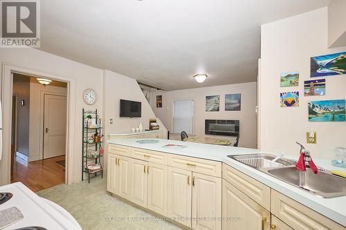 4900 Simcoe Street, Niagara Falls (Cherrywood), ON - Indoor Photo Showing Kitchen With Double Sink