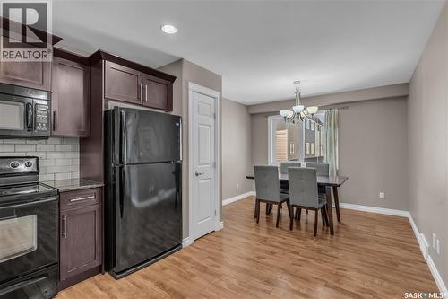 103 212 Willis Crescent, Saskatoon, SK - Indoor