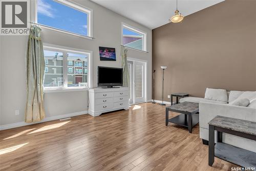 103 212 Willis Crescent, Saskatoon, SK - Indoor