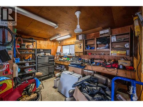 workshop - 225 Circle Drive, Oliver, BC - Indoor