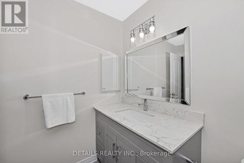 6121 Bristlecone Way, Ottawa, ON - Indoor Photo Showing Bathroom