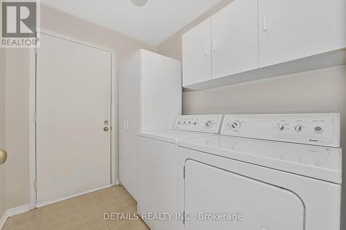 6121 Bristlecone Way, Ottawa, ON - Indoor Photo Showing Laundry Room
