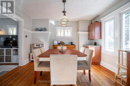 73 Kenilworth Avenue S, Hamilton, ON - Indoor Photo Showing Dining Room