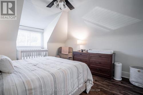 73 Kenilworth Avenue S, Hamilton, ON - Indoor Photo Showing Bedroom