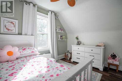 73 Kenilworth Avenue S, Hamilton, ON - Indoor Photo Showing Bedroom