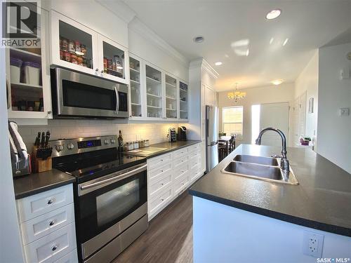 A & B 422 St Mary Street, Esterhazy, SK - Indoor Photo Showing Kitchen With Double Sink