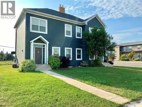 A & B 422 St Mary Street, Esterhazy, SK - Outdoor With Facade