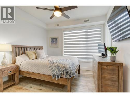 1235 Ponds Avenue, Kelowna, BC - Indoor Photo Showing Bedroom