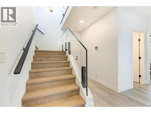 1235 Ponds Avenue, Kelowna, BC - Indoor Photo Showing Other Room