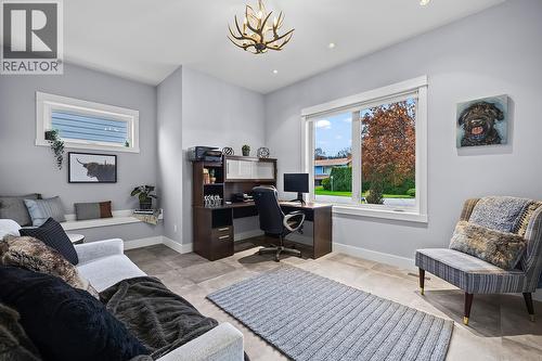 720 Turner Road, Kelowna, BC - Indoor