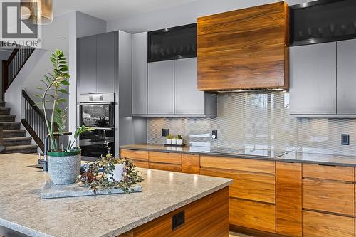 720 Turner Road, Kelowna, BC - Indoor Photo Showing Kitchen