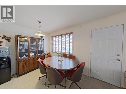 2401 12Th Street N Street N Unit# 20, Cranbrook, BC - Indoor Photo Showing Dining Room