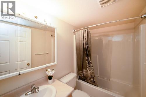 2401 12Th Street N Street N Unit# 20, Cranbrook, BC - Indoor Photo Showing Bathroom