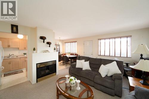 2401 12Th Street N Street N Unit# 20, Cranbrook, BC - Indoor Photo Showing Living Room With Fireplace