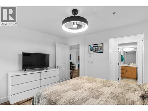 555 Yates Road Unit# 115, Kelowna, BC - Indoor Photo Showing Bedroom