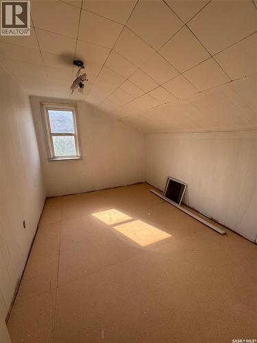 1491 101St Street, North Battleford, SK - Indoor Photo Showing Other Room