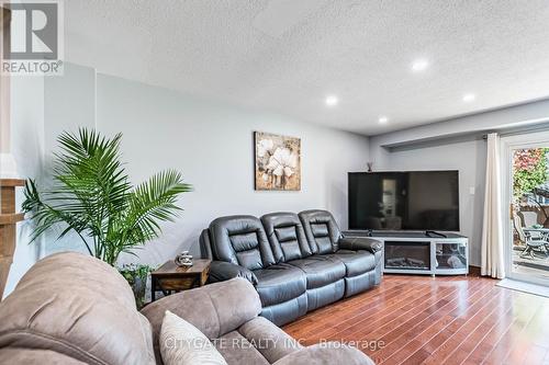 6945 Pamplone Mews S, Mississauga, ON - Indoor Photo Showing Other Room