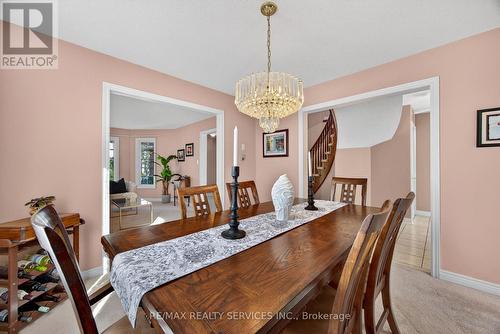 31 Gardenia Way, Caledon, ON - Indoor Photo Showing Dining Room