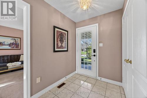 31 Gardenia Way, Caledon, ON - Indoor Photo Showing Other Room