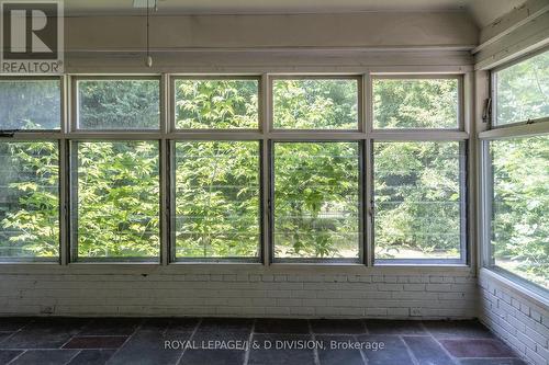 10 Campbell Crescent, Toronto, ON - Indoor Photo Showing Other Room