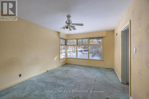 10 Campbell Crescent, Toronto, ON - Indoor Photo Showing Other Room