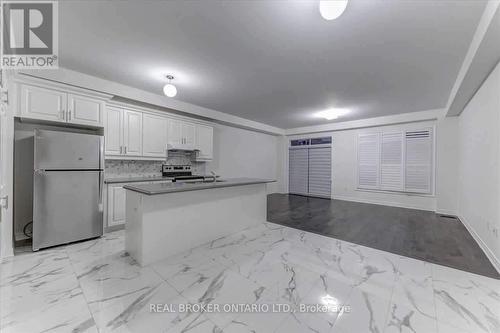 91 Titan Trail, Markham, ON - Indoor Photo Showing Other Room