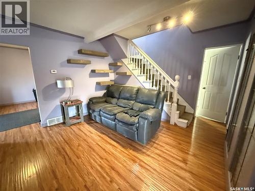 237 Perkins Street, Estevan, SK - Indoor