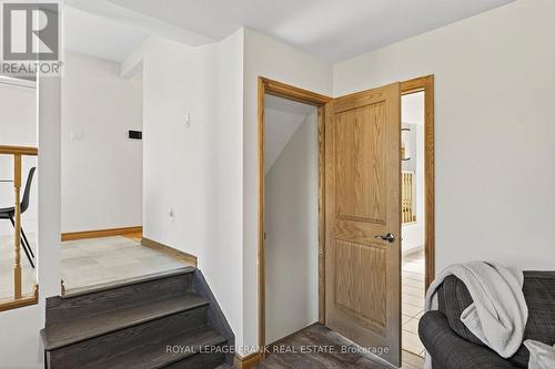 38 Clearview Court, Peterborough (Monaghan Ward 2), ON - Indoor Photo Showing Other Room