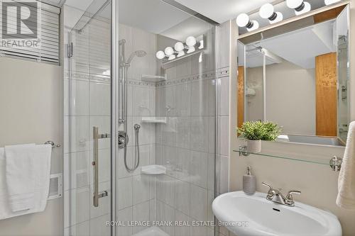 38 Clearview Court, Peterborough (Monaghan Ward 2), ON - Indoor Photo Showing Bathroom