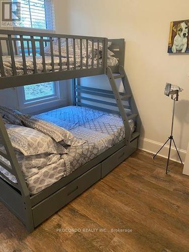 23 Farm View Lane, Prince Edward County, ON - Indoor Photo Showing Bedroom
