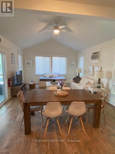 23 Farm View Lane, Prince Edward County, ON - Indoor Photo Showing Dining Room