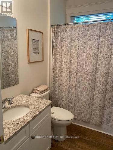 23 Farm View Lane, Prince Edward County, ON - Indoor Photo Showing Bathroom