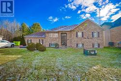 12 VALLEY RIDGE LANE  Hamilton, ON L8N 2Z7