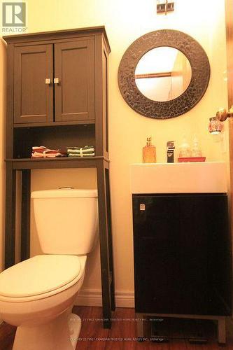 27 - 1430 Jalna Boulevard, London South (South X), ON - Indoor Photo Showing Bathroom