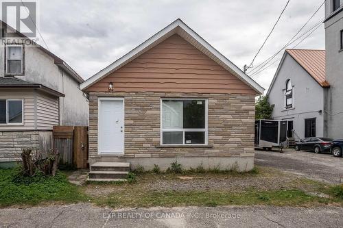 94 FATHER COSTELLO DRIVE S  Timmins (Sch - Main Area), ON P0N 1G0