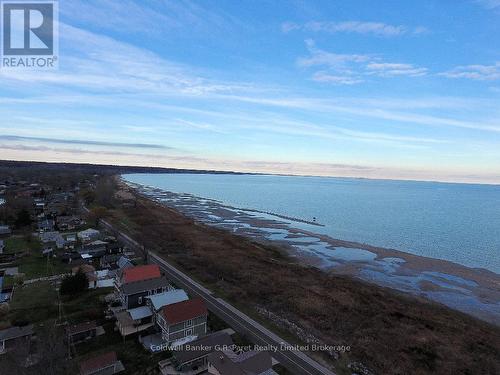 View towards main beach. - 1 Duncan Street, Norfolk (Turkey Point), ON - Outdoor With Body Of Water With View