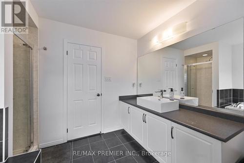 75 Cook Street, Hamilton, ON - Indoor Photo Showing Bathroom