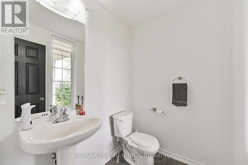 75 Cook Street, Hamilton, ON - Indoor Photo Showing Bathroom