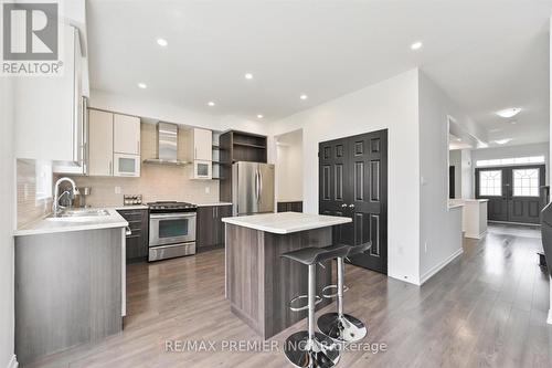 75 Cook Street, Hamilton, ON - Indoor Photo Showing Kitchen With Upgraded Kitchen