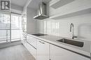 1401 - 2221 Yonge Street, Toronto, ON  - Indoor Photo Showing Kitchen With Upgraded Kitchen 